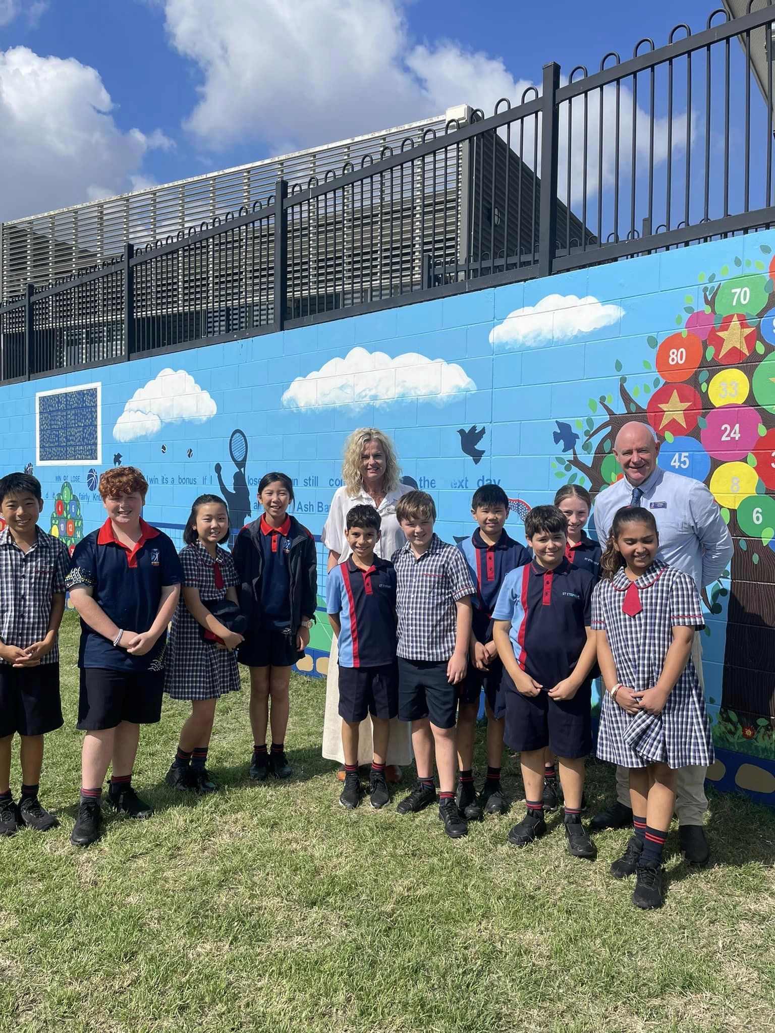 Dr Sally Towns with students and Principal.